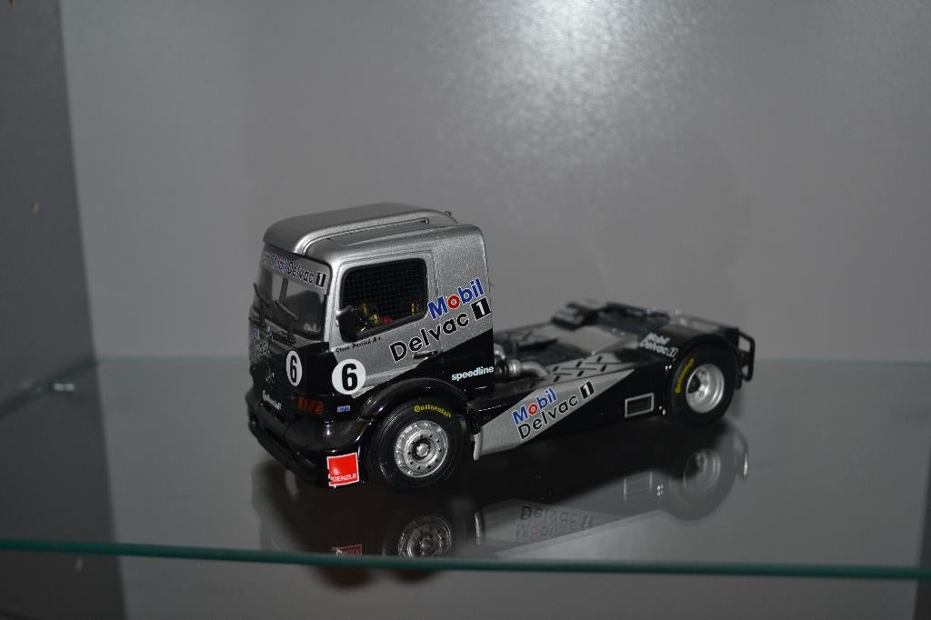 racetruck, Ophalen of Verzenden, Zo goed als nieuw, Bus of Vrachtwagen, MiniChamps