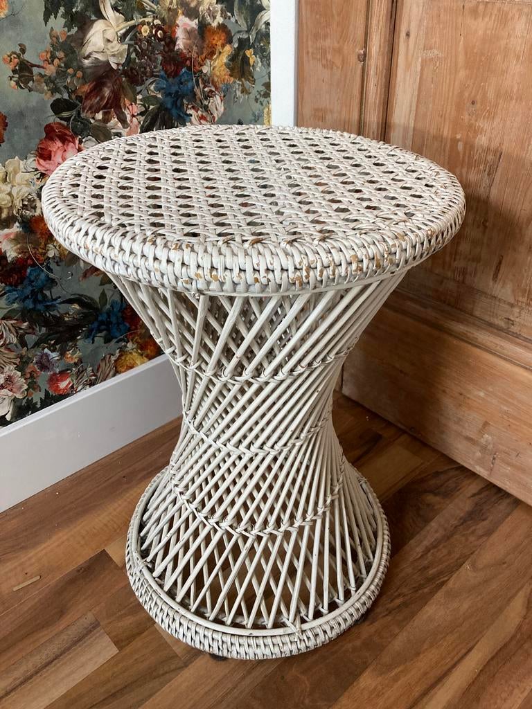 Vintage rotan kruk bijzettafel twisted zandloper, Ophalen