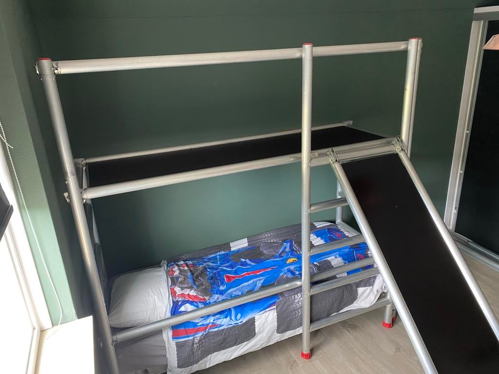 Steigerbuis bed met glijbaan, Ophalen, Gebruikt, Hoogslaper