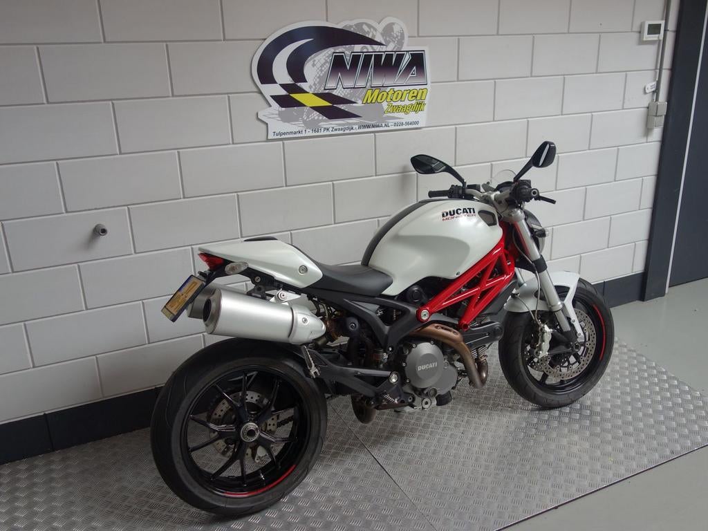 DUCATI M 796 (bj 2011), DUCATI, 2 cilinders, Motorrijbewijs A, Bedrijf