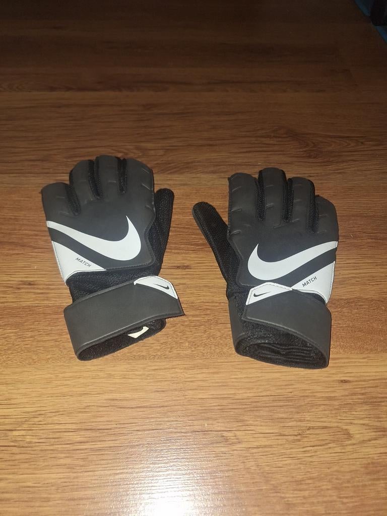 Nike Match keepershandschoenen maat 10, Ophalen of Verzenden, Gebruikt, Handschoenen