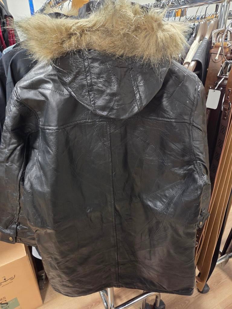 Zwarte lederen  jassen met bontkraag - Maat M-l-xl, Maat 38/40 (M), Zwart, Nieuw, Ophalen of Verzenden