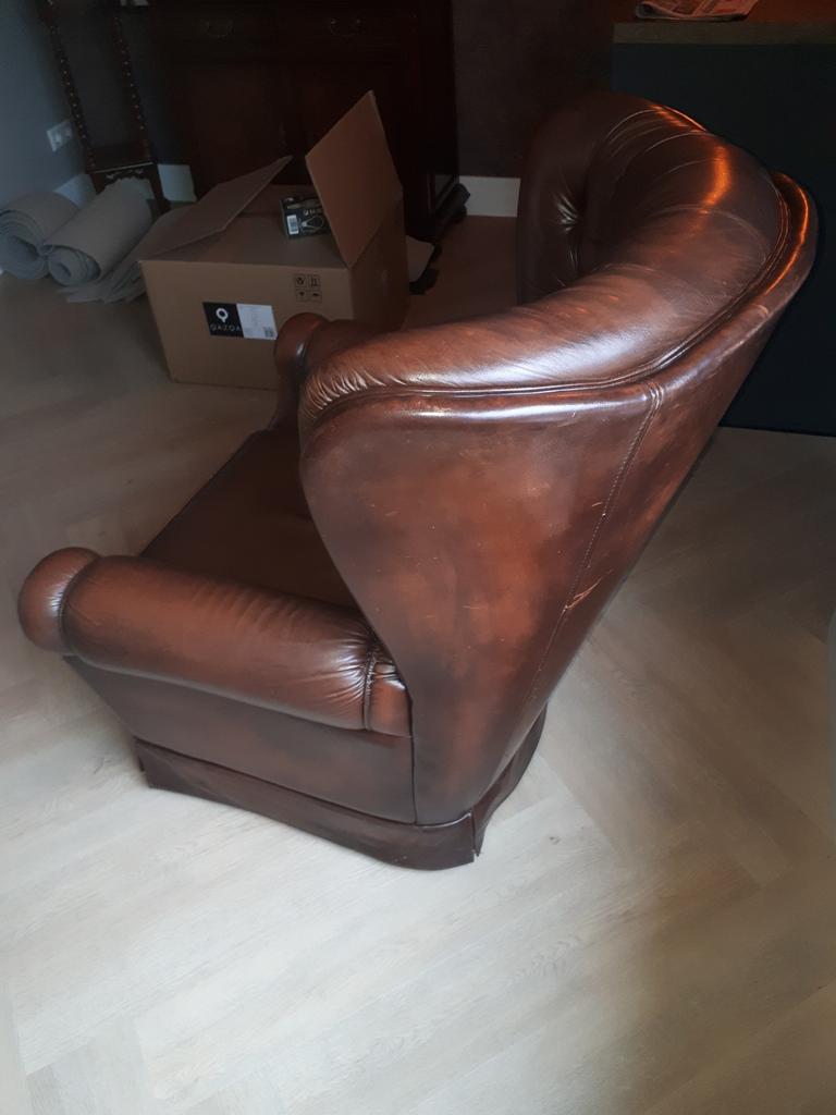 Prachtige echt leren  klassieke stoel donkerbruin, Huis en Inrichting, Stoelen, Ophalen