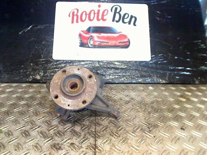 Wielnaaf voor van een Peugeot 206, Gebruikt, -, -, Ophalen of Verzenden