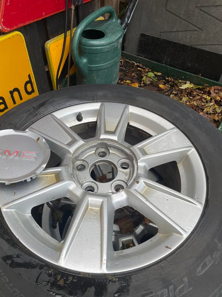 Gmc velgen + banden, Ophalen, Gebruikt, 17 inch, 235 mm