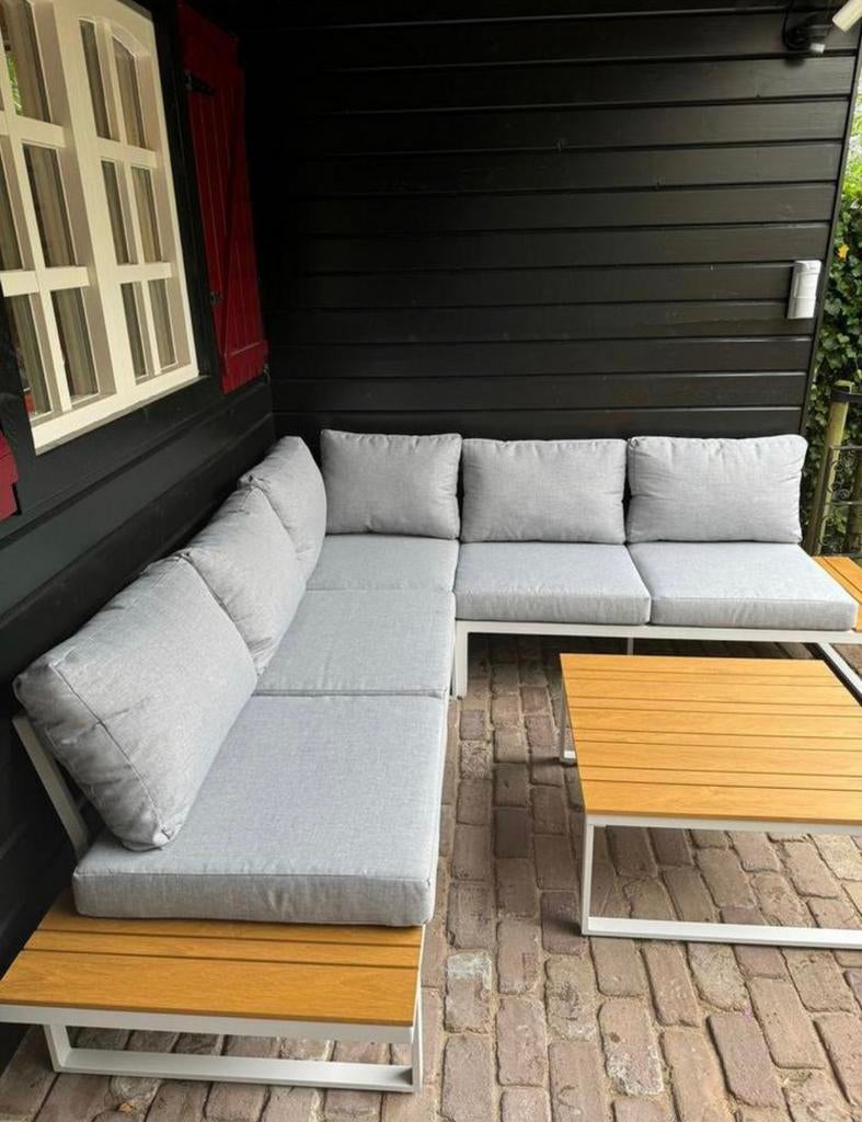 Madeira wit loungebank van €1200 ,- voor €695,-, Tuin en Terras, Tuinsets en Loungesets, Verzenden, Zo goed als nieuw