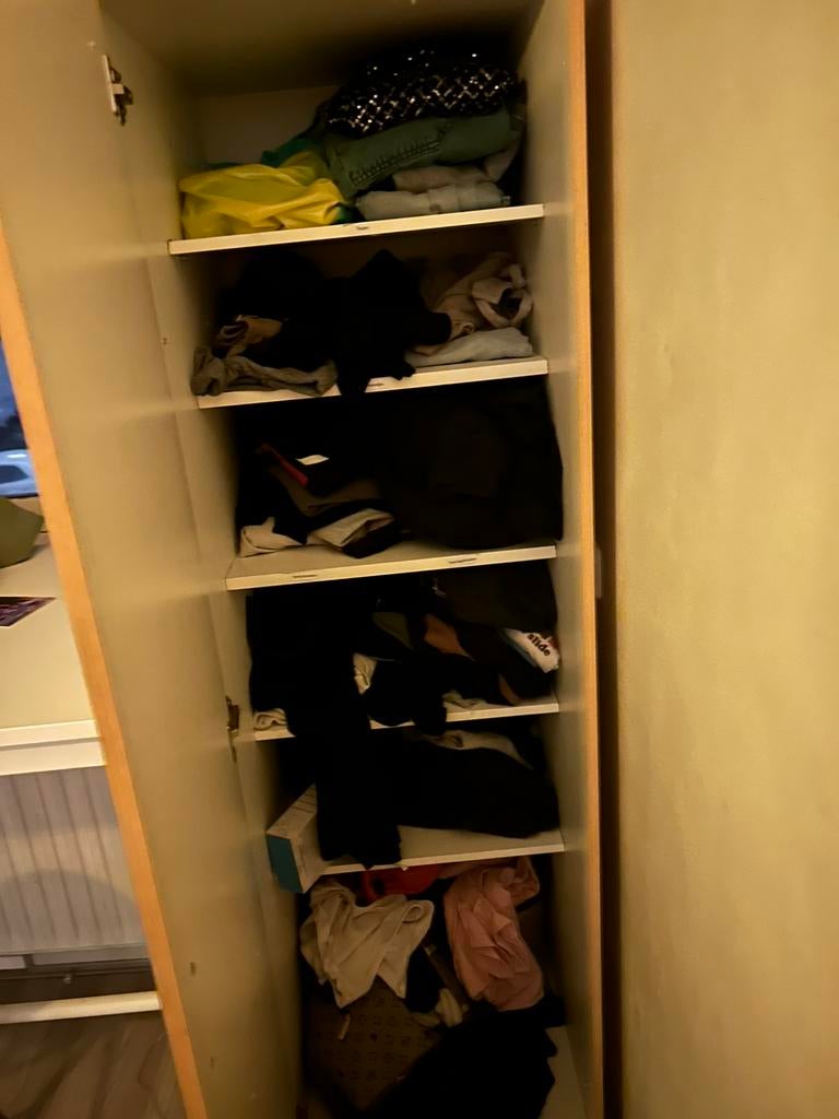 Gratis kledingskast, Ophalen of Verzenden, Zo goed als nieuw