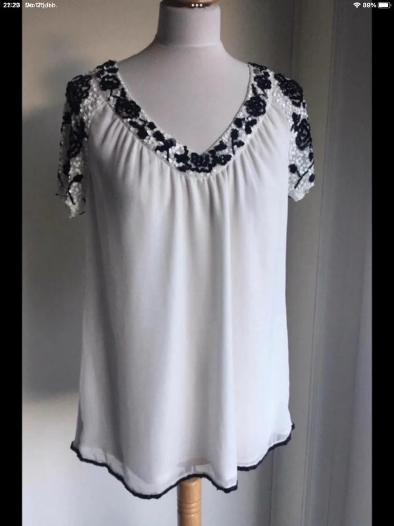Twin Set (Simona Barbieri) blouse maat S, Kleding | Dames, Ophalen of Verzenden, Zo goed als nieuw, Maat 36 (S), Wit