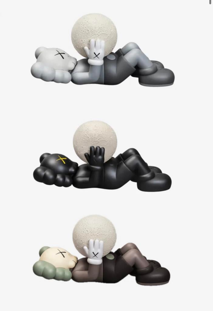 KAWS - Holiday Shanghai Moon - Set, Ophalen of Verzenden, Nieuw