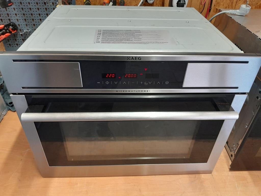NETTE AEG BT32CF2 COMBI MAGNETRON/OVEN TE KOOP, Ophalen of Verzenden