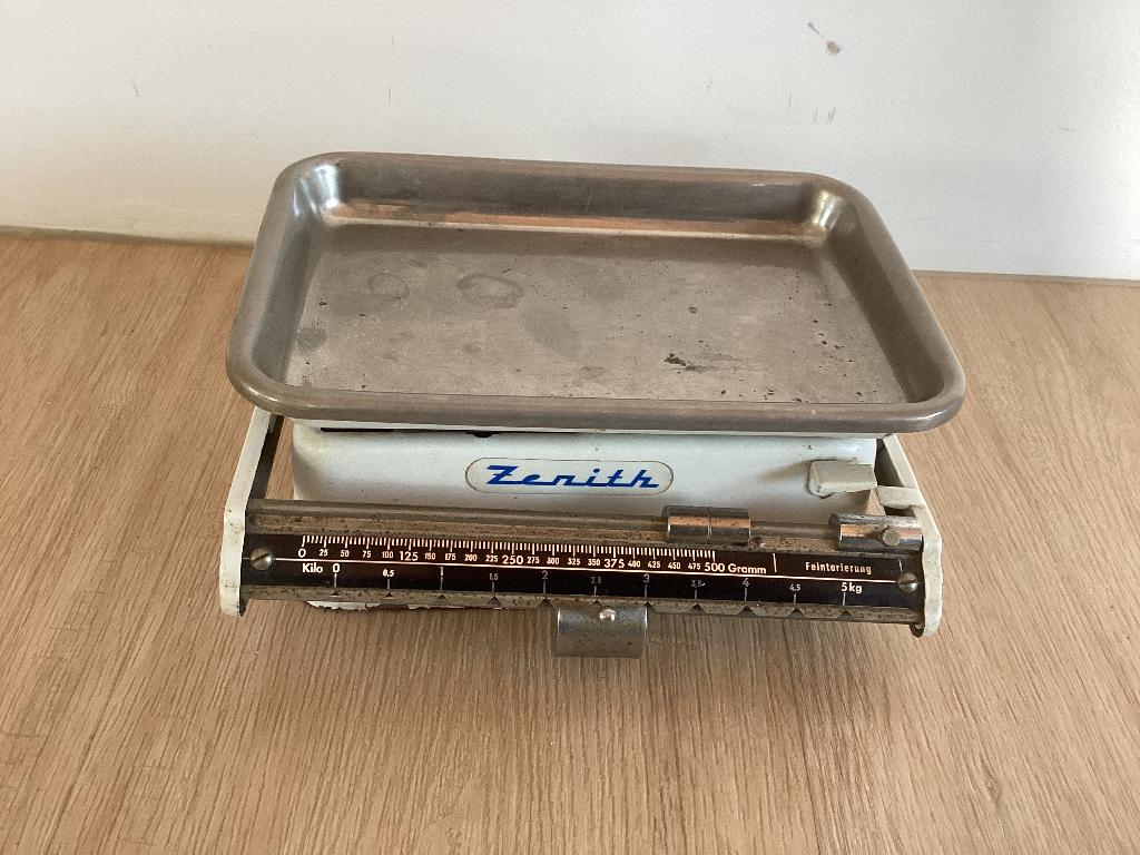 Zenith vintage mechanisch verzamelobject weegschaal, Keukenweegschaal, Analoog, Ophalen of Verzenden, 500 gram of grover
