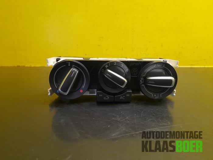 Airco bedieningspaneel van een Volkswagen Passat, Ophalen of Verzenden, 12 maanden garantie, Gebruikt, Volkswagen