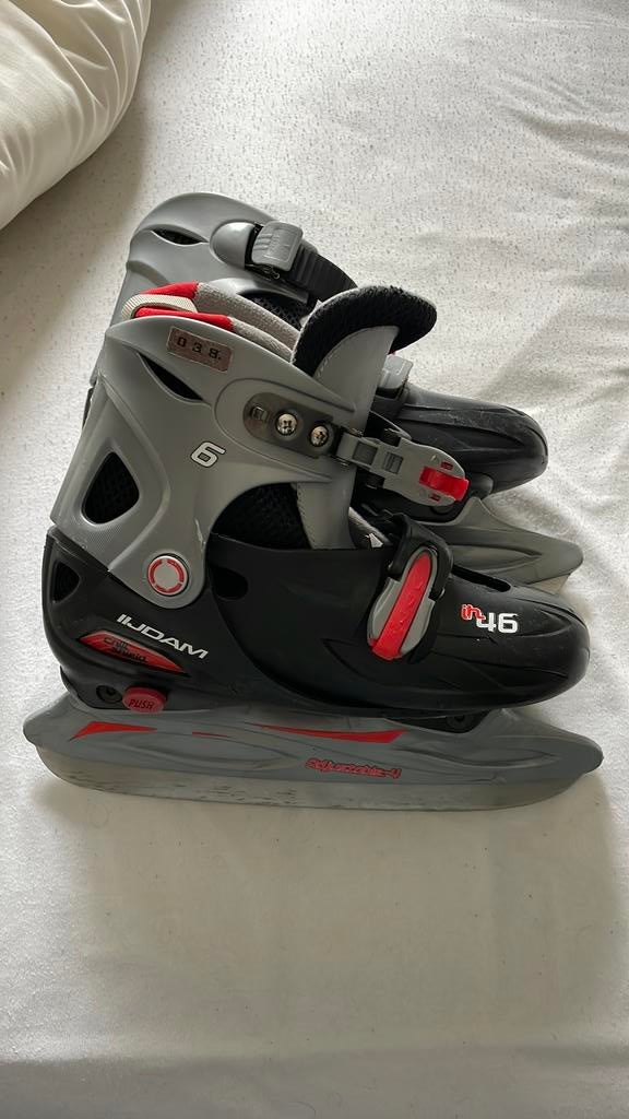 Schaatsen verstelbaar 34 tot 37, Ophalen of Verzenden, IJshockeyschaatsen, Nijdam