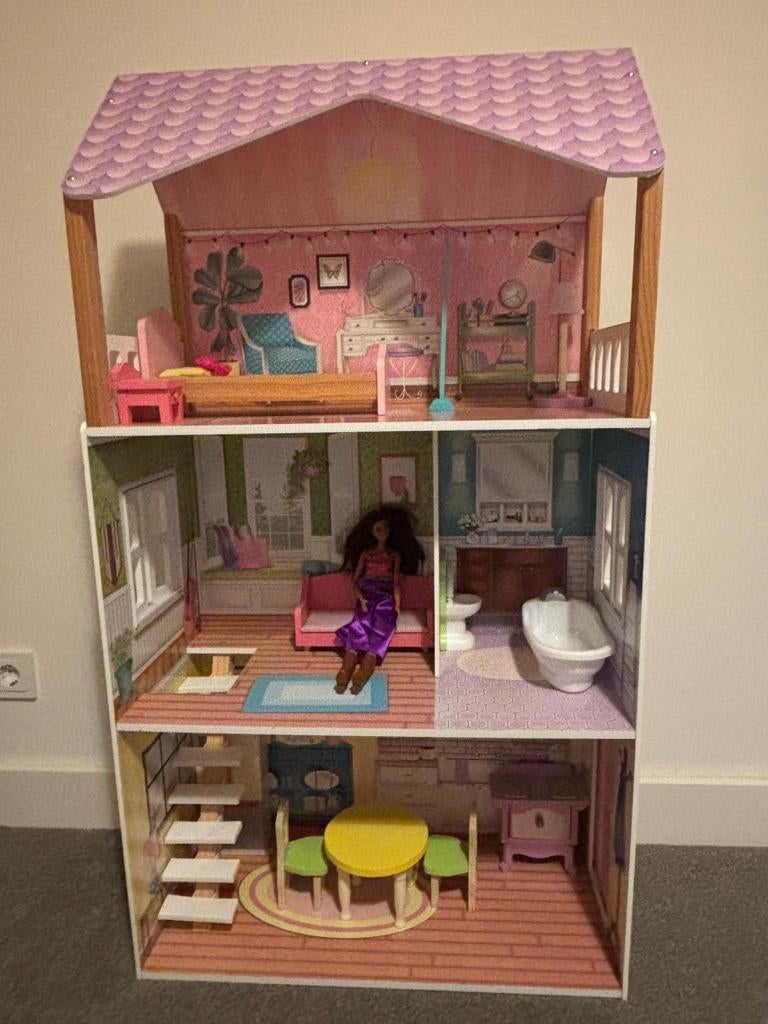 dolls house, Verzamelen, Ophalen, Zo goed als nieuw, Poppenhuis