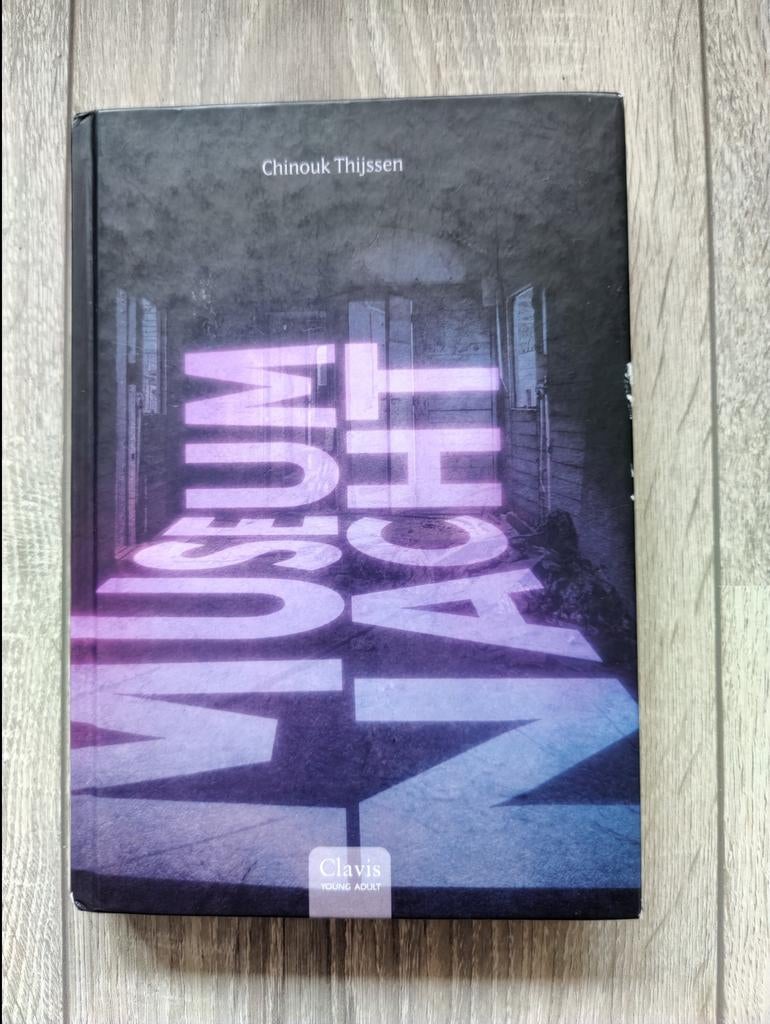 Museumnacht Chinouk Thijssen young adult jeugd thriller, Ophalen of Verzenden, Zo goed als nieuw