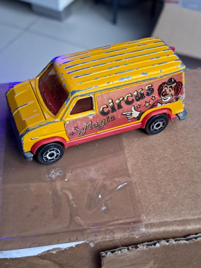 Majorette Fourgon Circus Magic bespeeld maar compleet, Ophalen of Verzenden, Gebruikt, Bus of Vrachtwagen