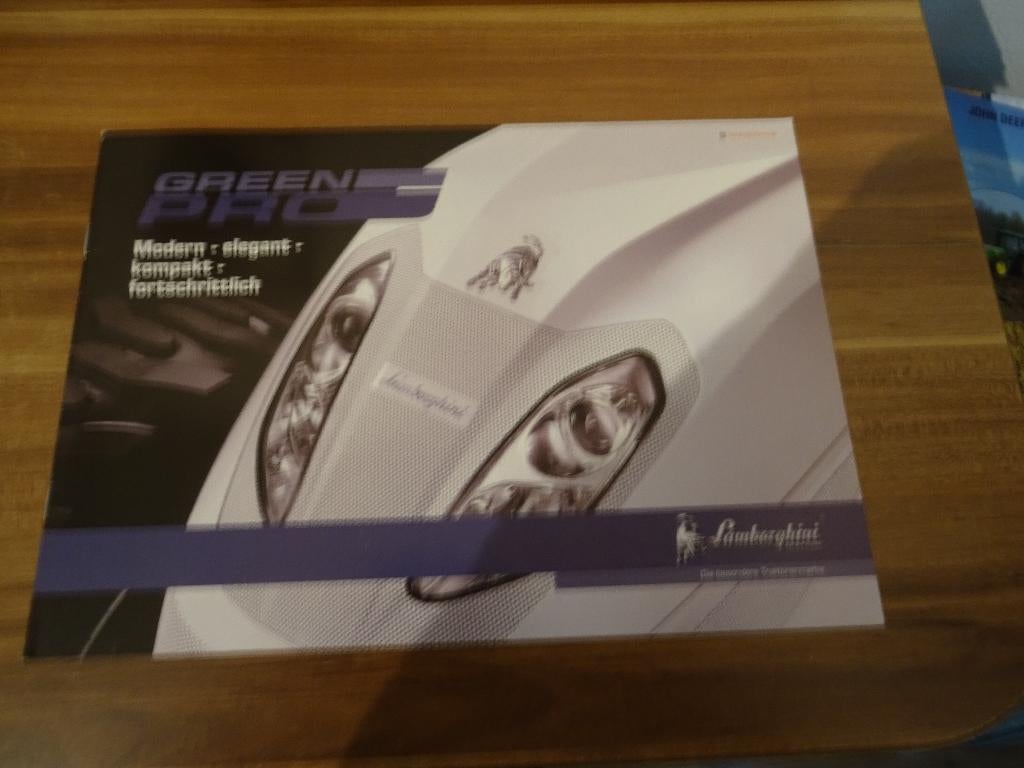 Een set Lamborghinitrekkers folders, Verzenden, Zo goed als nieuw, Folder