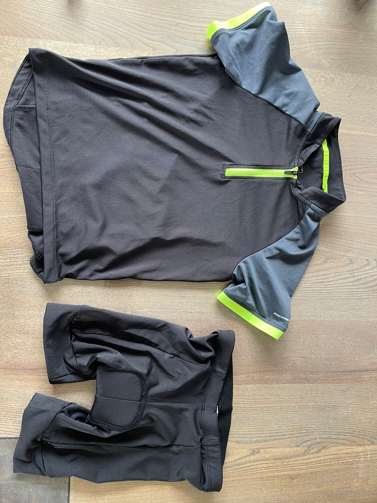 Fietsshirt en fietsbroek Decathlon Rockrider 7/8 jaar, Ophalen of Verzenden, Gebruikt, Kleding
