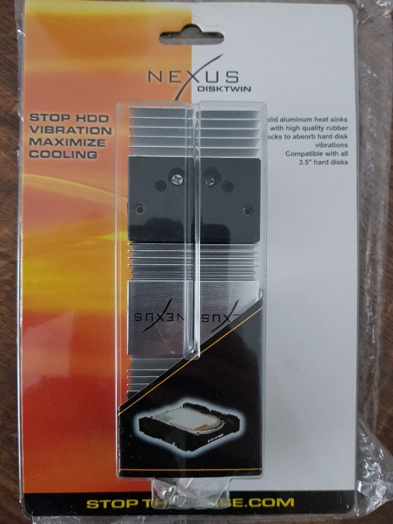 Harde schijf houder anti vibratie en aluminium heatsink, Computers en Software, Intern, HDD, Ophalen of Verzenden, Desktop