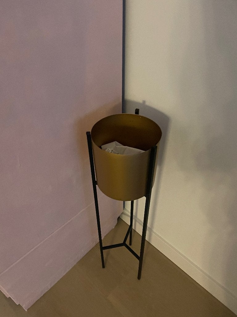 Bloempot op pootjes, Tuin en Terras, Ophalen, Kunststof, Rond, Binnen