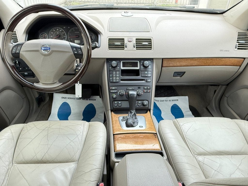 Volvo XC90 4.4 V8 Momentum 7P. - YOUNGTIMER - INCL BTW - AUT, Auto's, Volvo, Gebruikt, 138 €/maand, Leder, Bedrijf