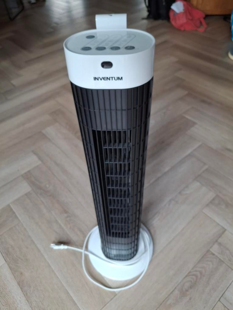 Inventum Torenventilator - Zwart/Wit, Witgoed en Apparatuur, Ventilatoren, Ophalen, Zo goed als nieuw, Torenventilator