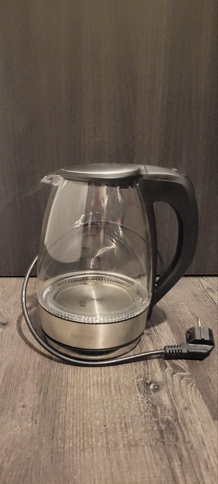 Blokker Glass Electric Kettle – 2200W, 1 tot 2 liter, Ophalen of Verzenden, Zo goed als nieuw, Draadloos