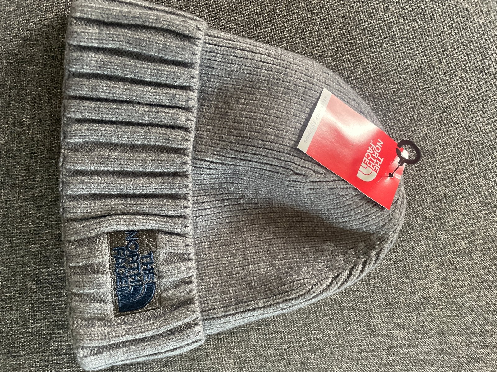 The North Face Muts - Grijs, Nieuw met labels, Verzenden, Nieuw, Maat 38/40 (M), Muts