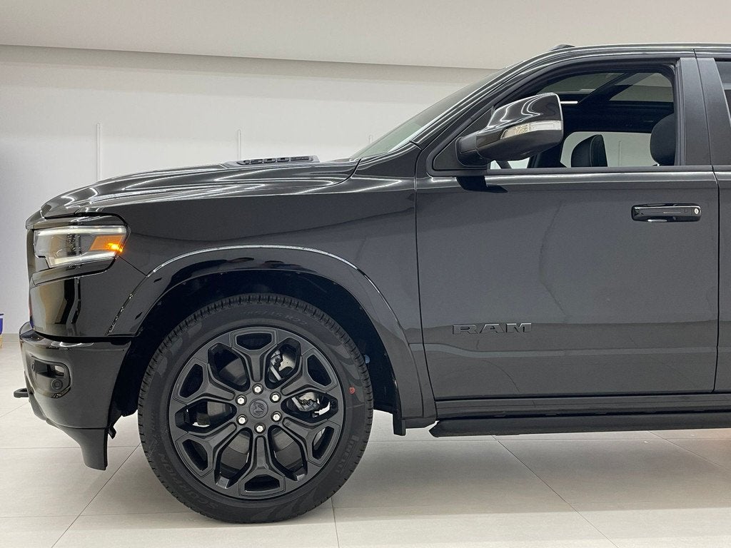 Dodge Ram Limited Night ALL-IN Incl.lpg JAAR GARANTIE, Automaat, Gebruikt, 5654 cc, Automatische klimaatregeling