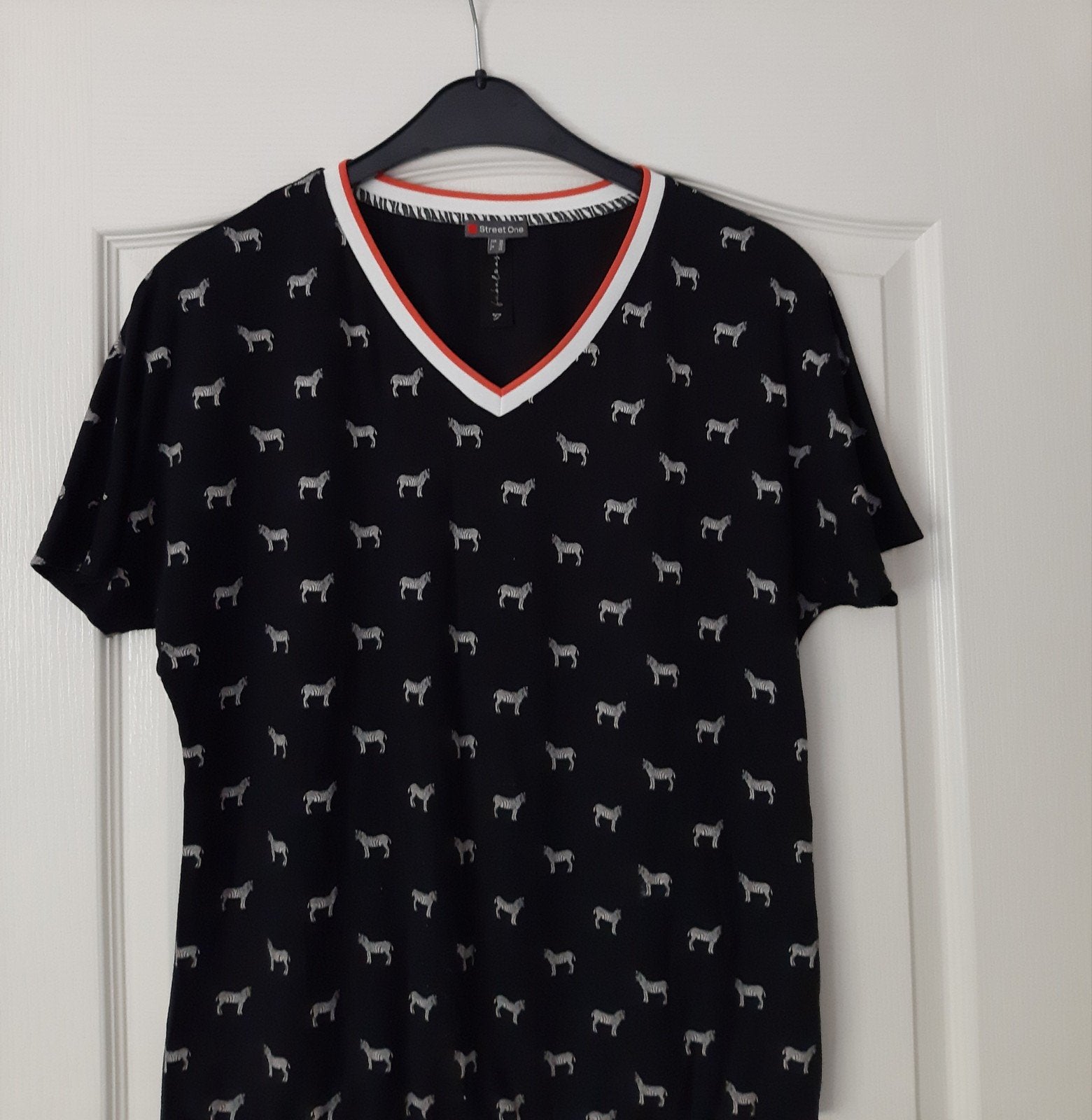 Street One Shirt met Zebraprint en V-hals, Kleding | Dames, T-shirts, Maat 38/40 (M), Zwart, Street One, Ophalen of Verzenden