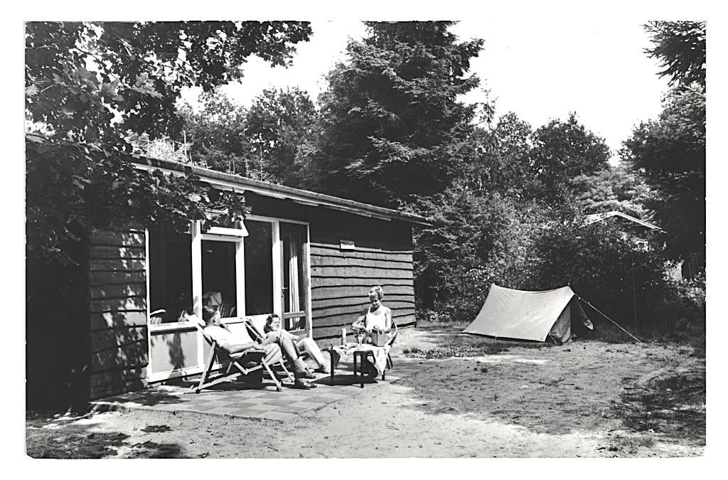 946336 Assen 1973 Bungalow Buiten Centrum Witterzomer, Ophalen of Verzenden, 1960 tot 1980, Gelopen, Drenthe