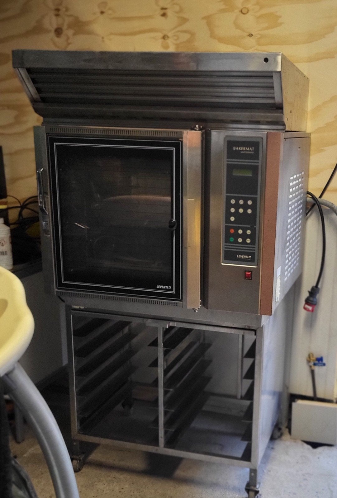 Leventi Bakermat Mastermind Horeca-oven met afzuigkap, Ophalen, Gebruikt, Horeca-oven, Hete lucht