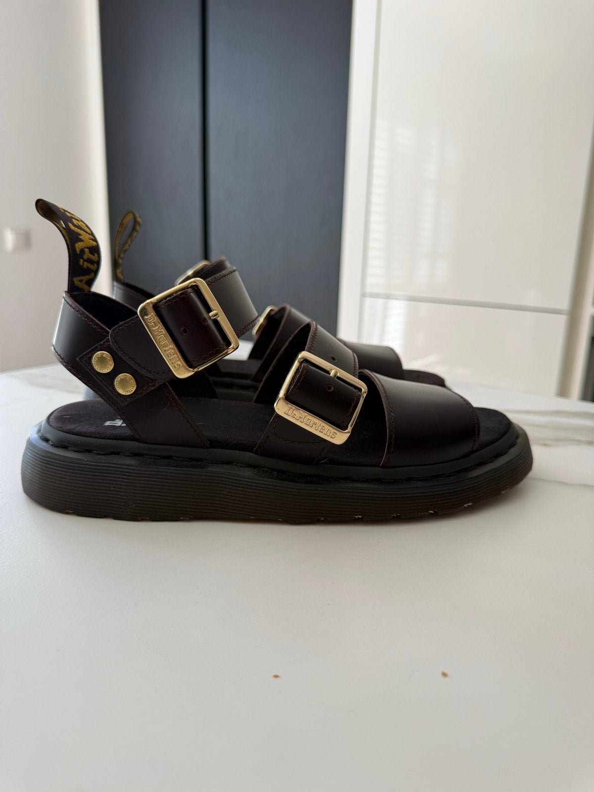 Dr. Martens Gryphon sandalen, nieuw!, Bruin, Nieuw, Sandalen of Muiltjes, Ophalen of Verzenden