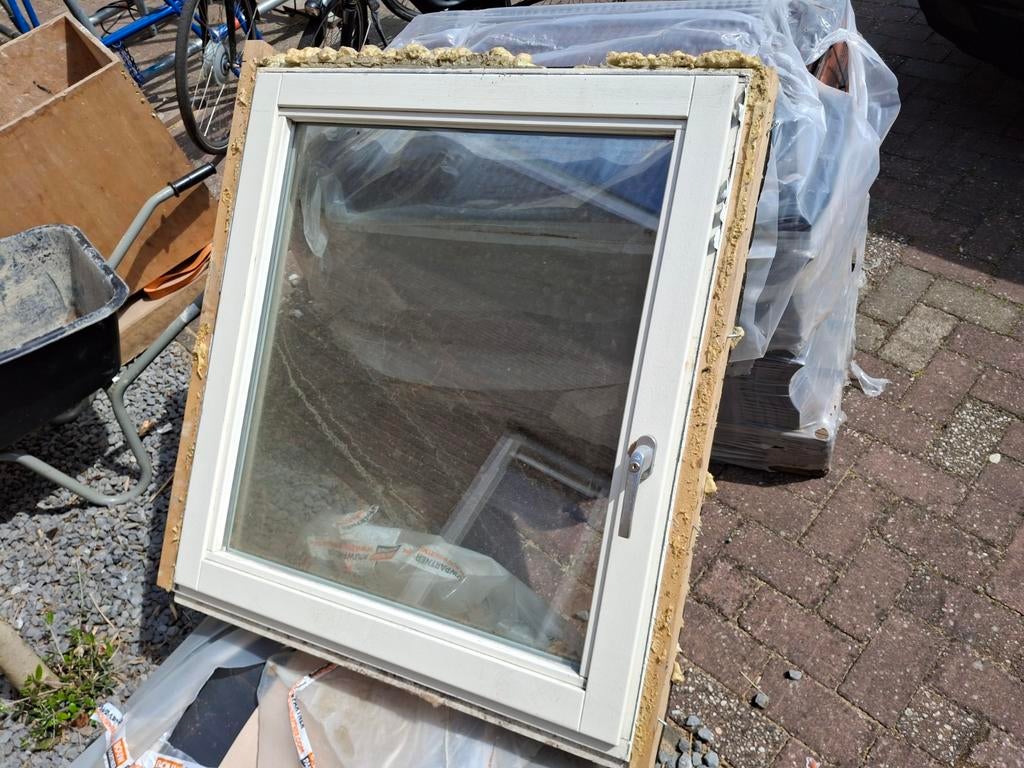 Zo goed als nieuw draai kiep kozijn 1094x970, Raamkozijn, Zo goed als nieuw, 75 tot 150 cm, Ophalen
