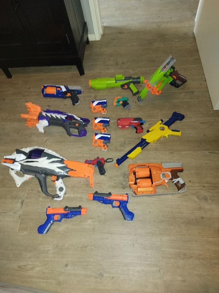 Grote Nerf Gun Collectie met veel pijltjes, Ophalen, Gebruikt, Jongen of Meisje