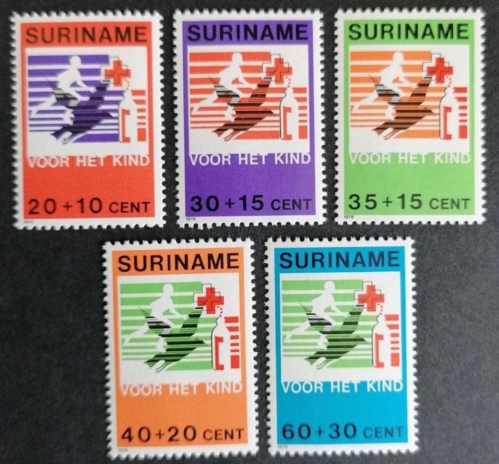 Suriname 1979 - ZB 186-190 - Kinderzegels, Postzegels en Munten, Postzegels | Suriname, Ophalen of Verzenden, Postfris