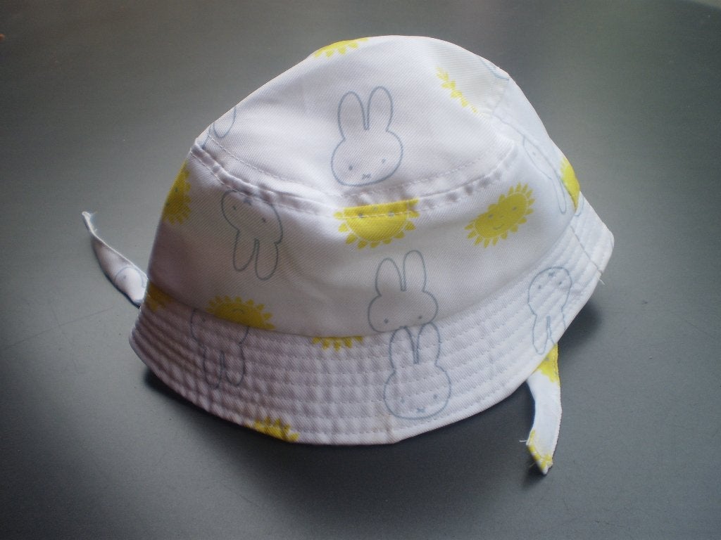 NIJNTJE mutsje maat 9-12 maanden NIEUW, Kinderen en Baby's, Babykleding | Mutsen, Sjaals en Wanten, Jongetje of Meisje, Ophalen of Verzenden