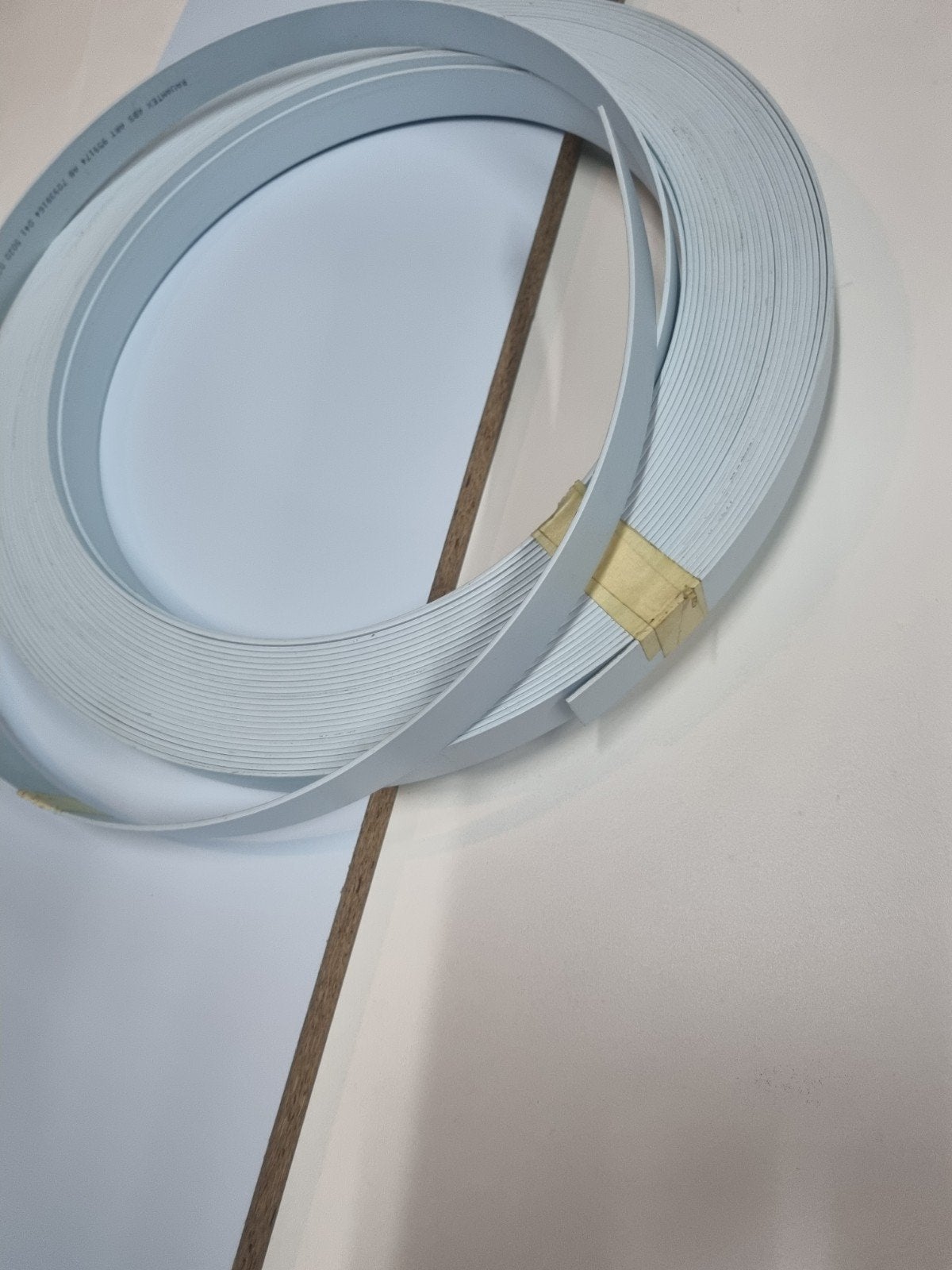 lichtblauw gekleurd spaanplaat met kantenband plaatmateriaal, Doe-het-zelf en Verbouw, Ophalen, Minder dan 25 mm, Minder dan 200 cm