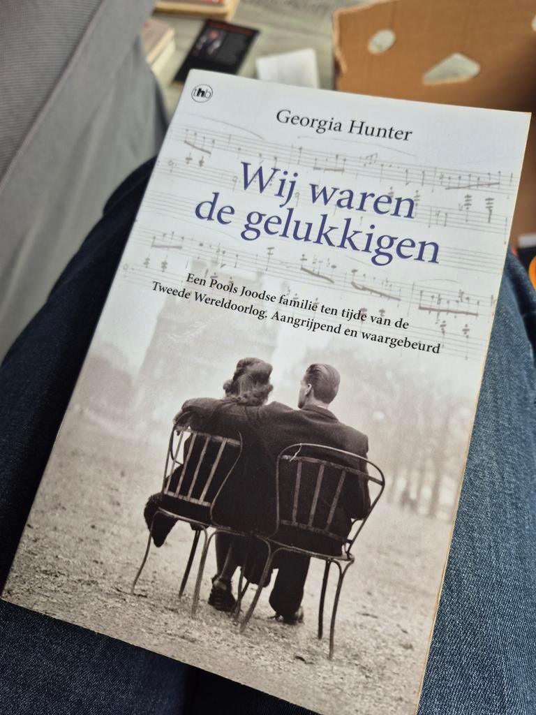 Wij waren de gelukkigen - Georgia Hunter, Boeken, Ophalen of Verzenden, 20e eeuw of later, Zo goed als nieuw, Georgia Hunter