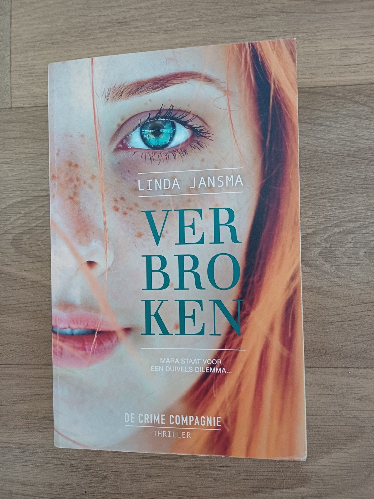 Verbroken - Linda Jansma (Thriller), Ophalen of Verzenden, Zo goed als nieuw, Linda Jansma, Nederland