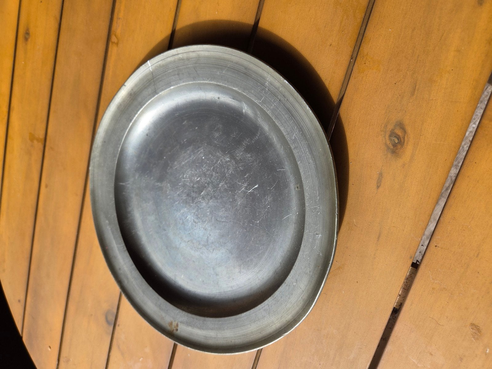 Antiek tinnen bord met prachtige keurmerken (18e eeuw), Ophalen of Verzenden