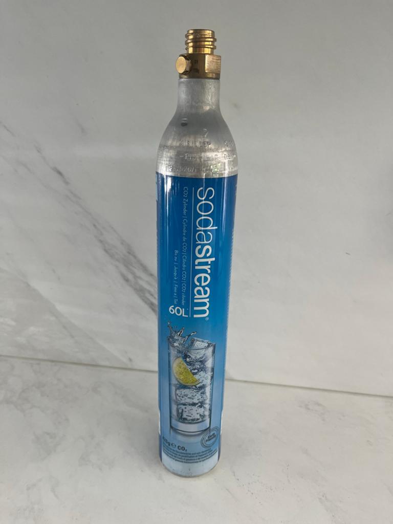 Sodastream cilinder, CO2-fles bijna vol, Witgoed en Apparatuur, Ophalen of Verzenden, Zo goed als nieuw