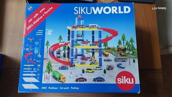 Siku World 5505 Parkeergarage, Hobby en Vrije tijd, Modelauto's | 1:50, Ophalen of Verzenden, Zo goed als nieuw, Bus of Vrachtwagen