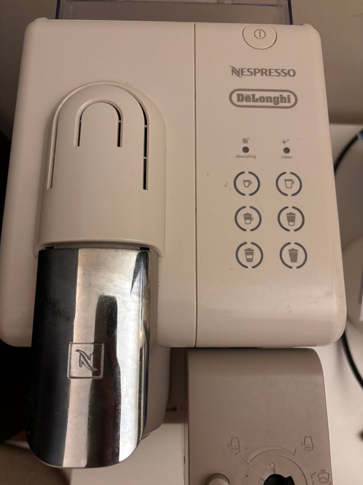 Nespresso DeLonghi Lattissima Touch Coffee Machine