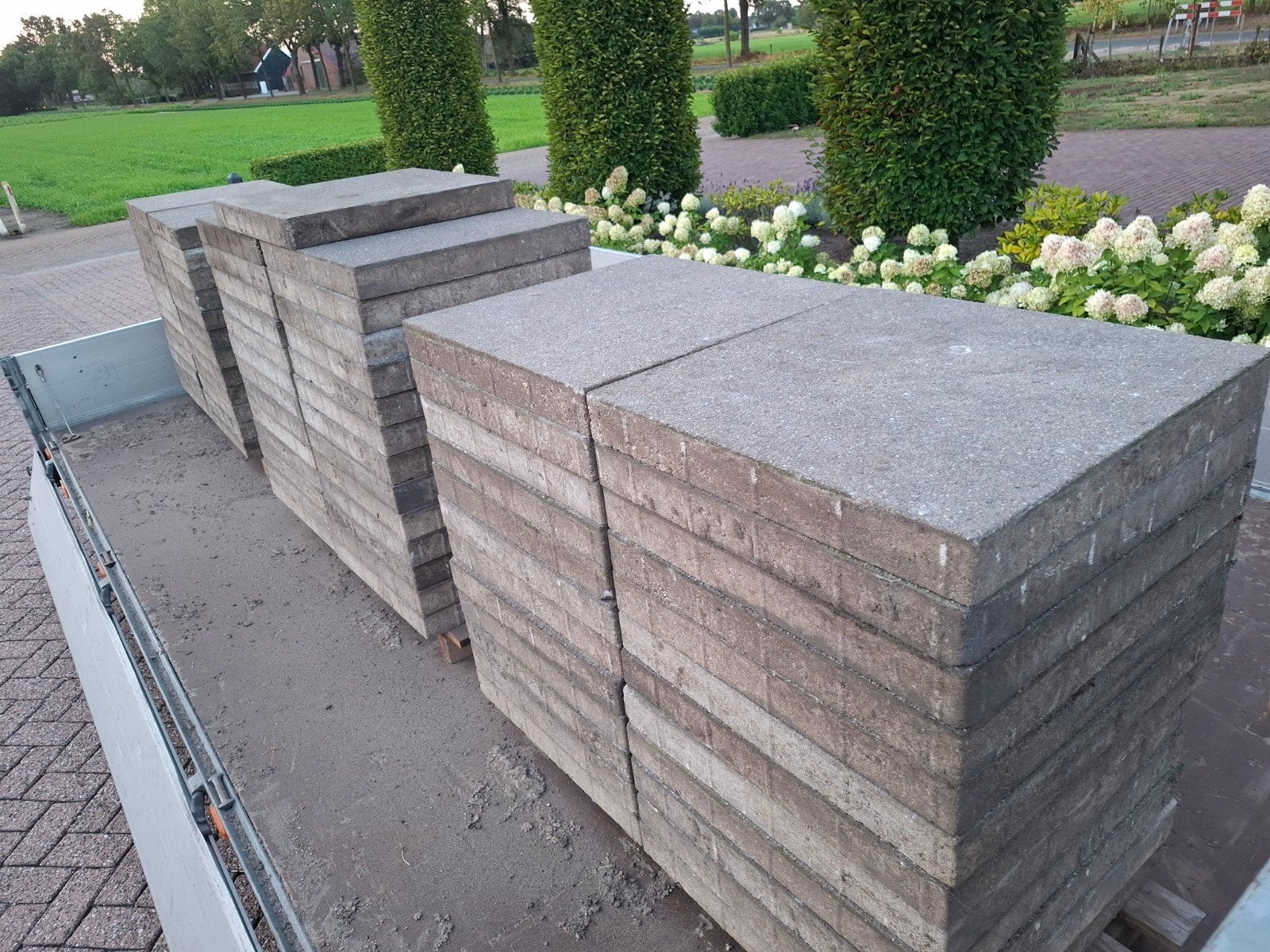 18,5m² 50x50 Terrastegels, Tuin en Terras, Ophalen