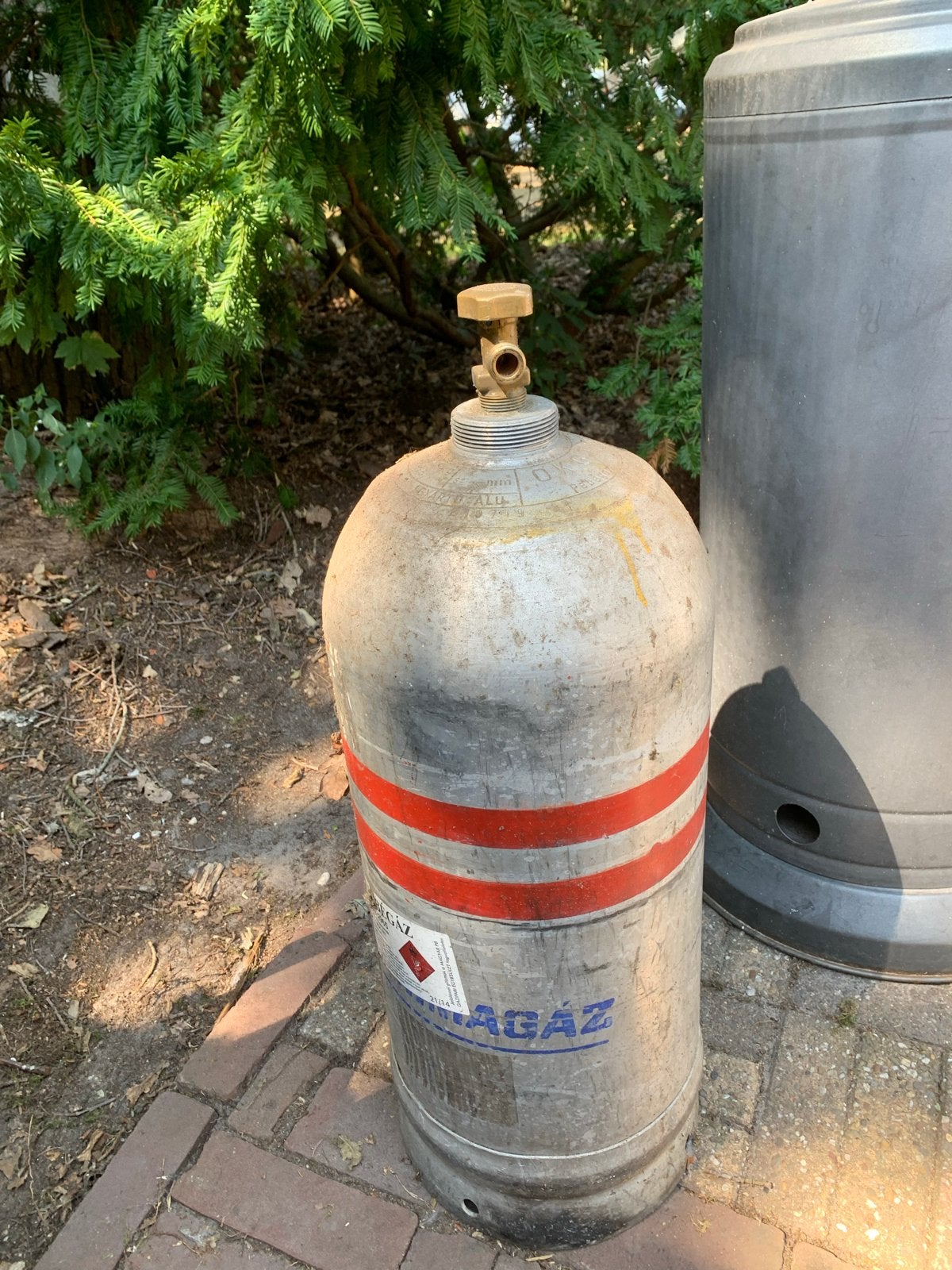 Aluminium gasflessen (1 gevuld, 1 leeg), Caravans en Kamperen, Ophalen of Verzenden, Gebruikt