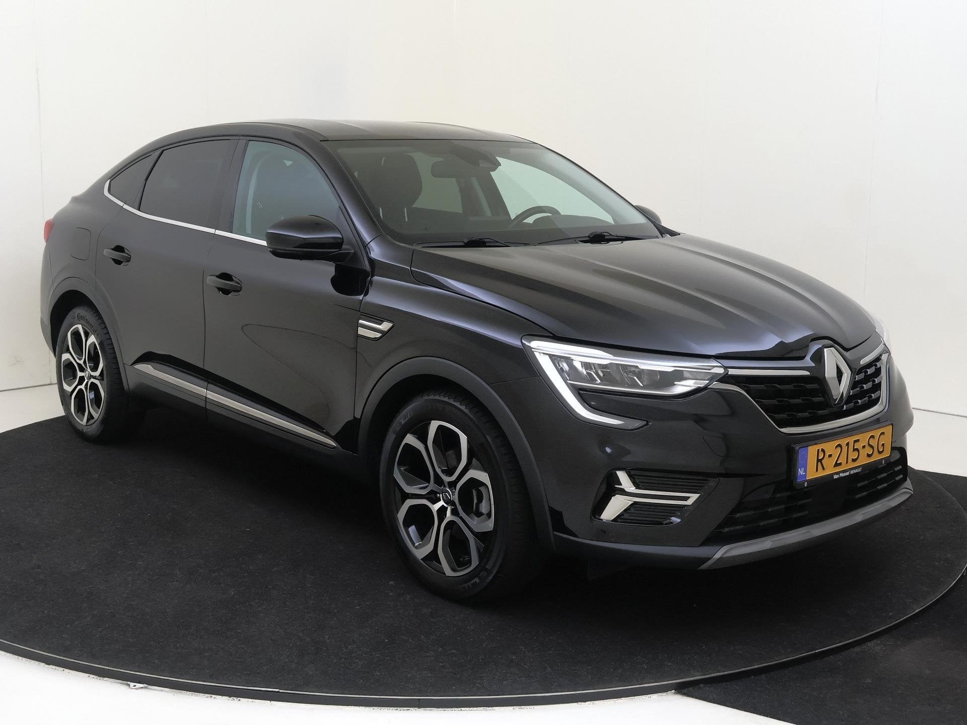 Renault Arkana 1.6 E-Tech Intens 145PK | Navigatie | Apple &, Auto's, Gebruikt, Euro 6, Zwart, Origineel Nederlands