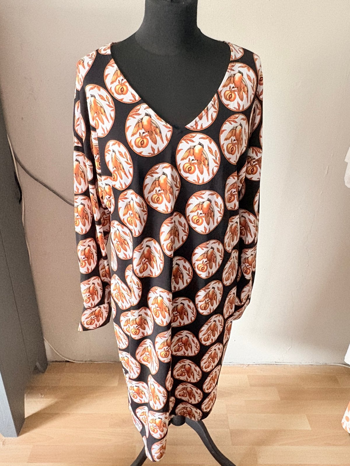 Norah super mooie jurk mt 40 ZGAN, Kleding | Dames, Jurken, Ophalen of Verzenden, Zo goed als nieuw, Maat 38/40 (M), Meerkleurig