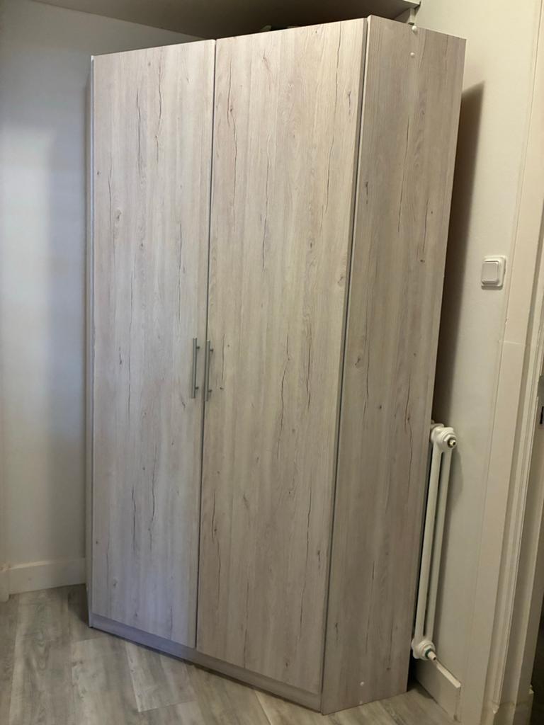 Hoekkast voor kleding met hangers en planken, Ophalen, Met deur(en), 50 tot 100 cm, Zo goed als nieuw