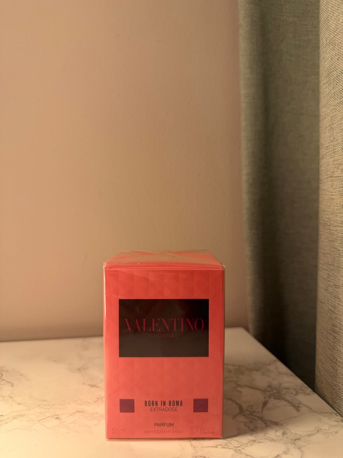 Valentino Donna Born In Roma Extradose Parfum 50ml, Ophalen of Verzenden, Nieuw
